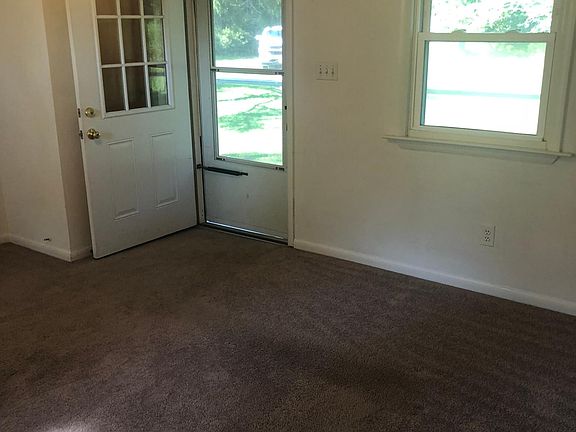3rd image of 23 Bufflehead Cove Ln