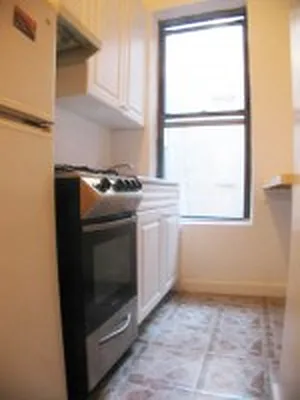 Rented by DSA Realty | media 33