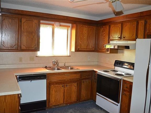 5th image of 2301 Jamie Dr