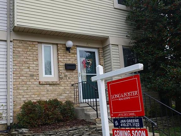 3rd image of 23 Rockwell Ct