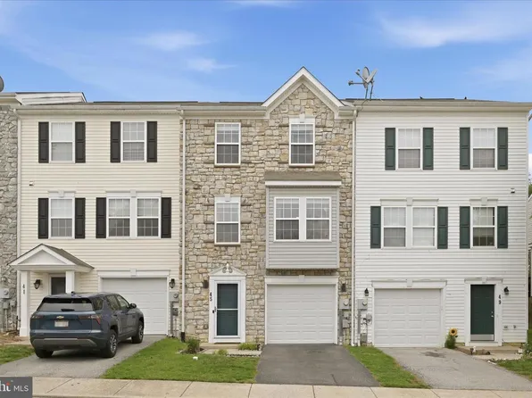 45 Eldon Dr, Charles Town, WV 25414