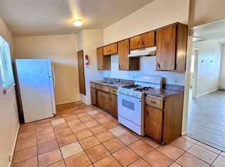 Flora Vista, Albuquerque, NM 87121