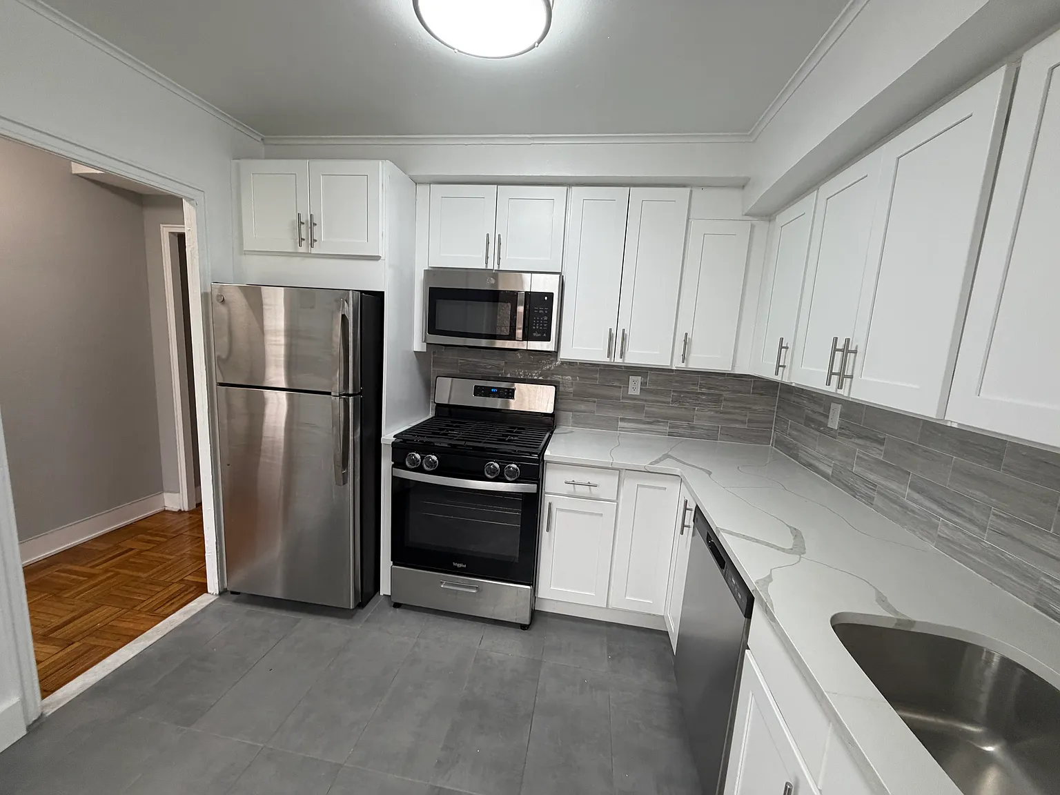 194th Ln, Fresh Meadows — Photo 4