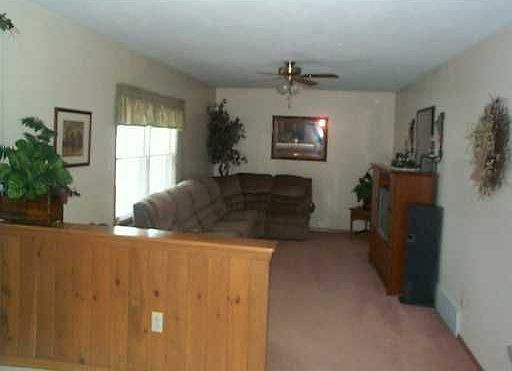 4th image of 8393 Winterberry Way