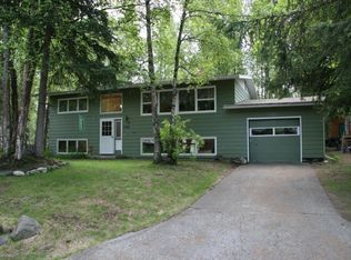 7724 Hennings Way, Anchorage, AK 99504