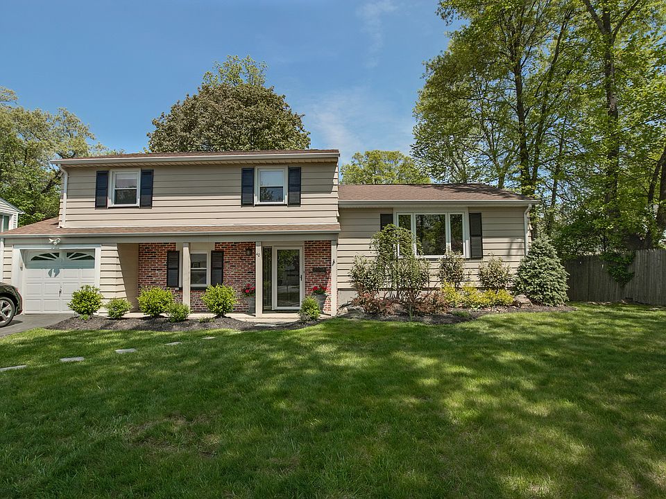 1st image of 40 Belmont Dr