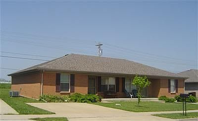 1st image of 1040-1042 Pinoak Dr