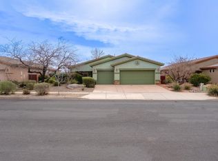 3352 E Sweetwater Springs Dr, Washington, UT 84780