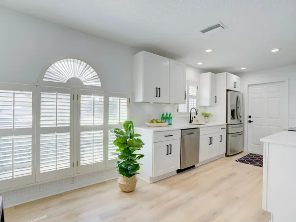 6021 SE Grand Cay Court, Stuart, FL 34997