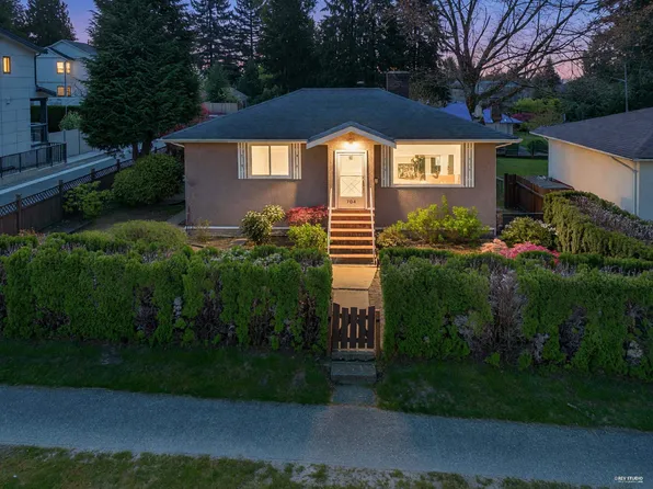 704 Smith Ave, Coquitlam, BC V3J 2W7