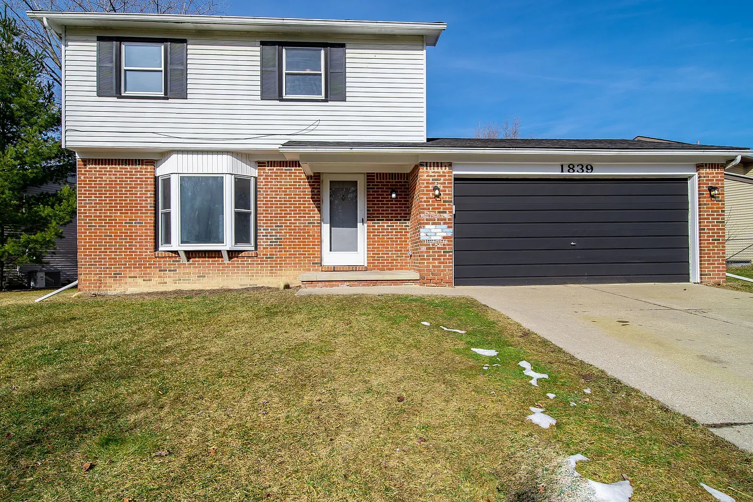 1839 Ashley Dr photo 1
