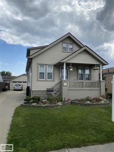 20522 Martin Rd, Saint Clair Shores, MI, 48081