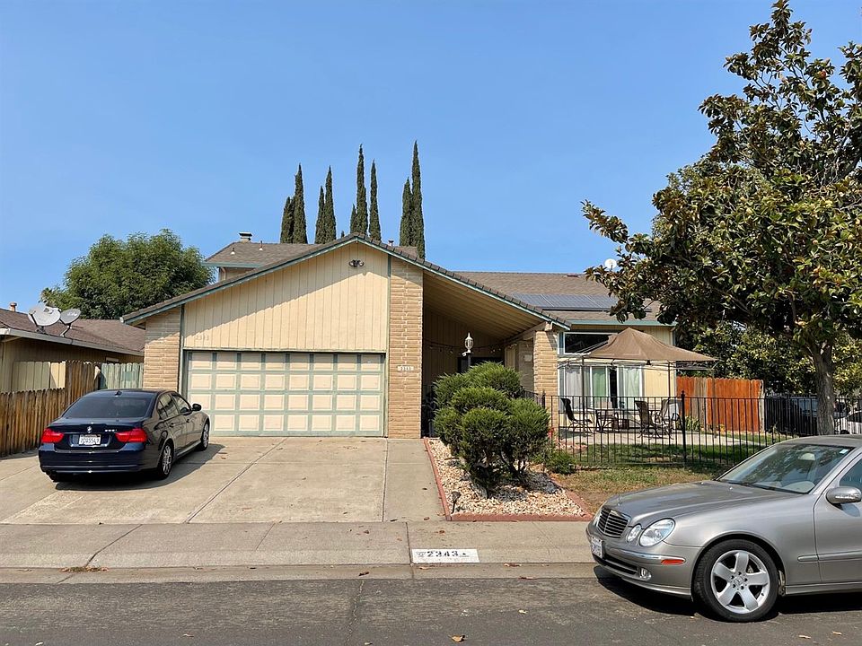 2nd image of 2343 Shropshire Dr
