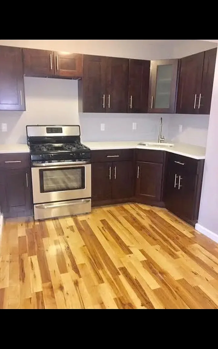 3 bed, $1,750 — Photo 1