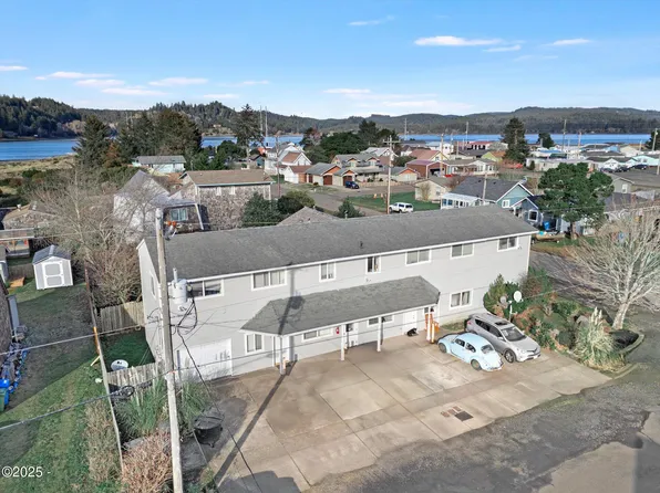 180 NE Grant St #1-2-5, Waldport, OR 97394