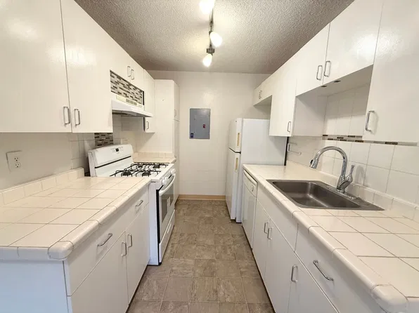 91-1039 Puamaeole St APT 3U, Ewa Beach, HI 96706
