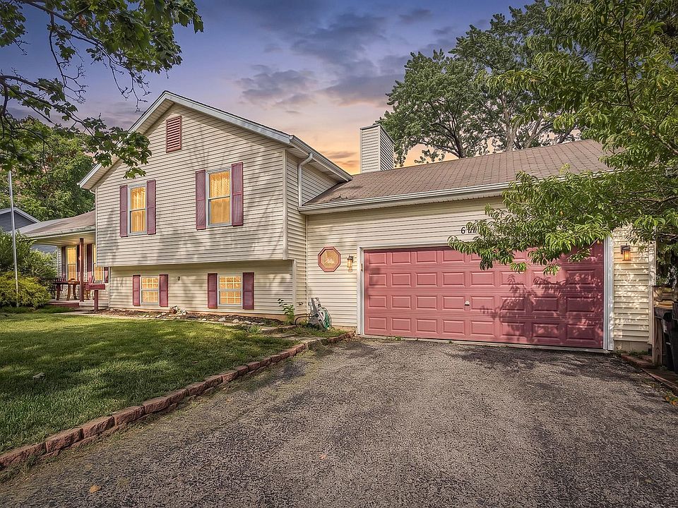 1st image of 611 Parkway Ave