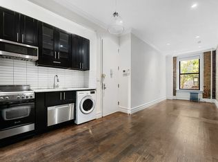 222 E 12th St #4A, New York, NY 10003