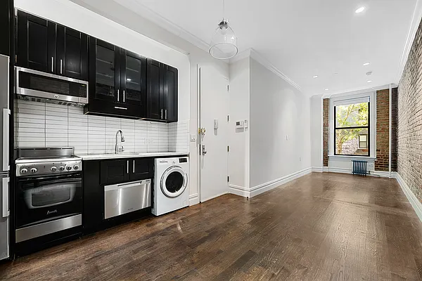 Rented by REAL New York | media 1