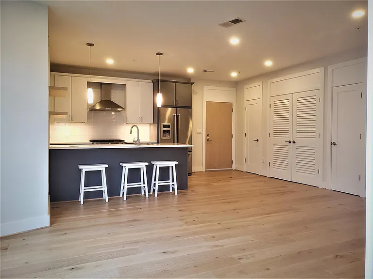 3035 15th St NW #203 — Photo 1
