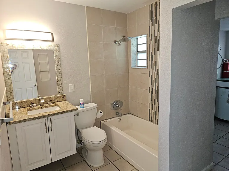 2922 Shore Dr — Photo 21