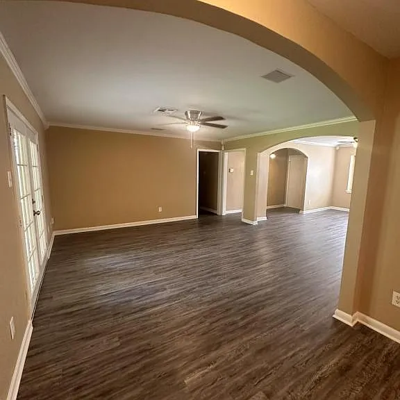 5830 Effingham Dr — Photo 21