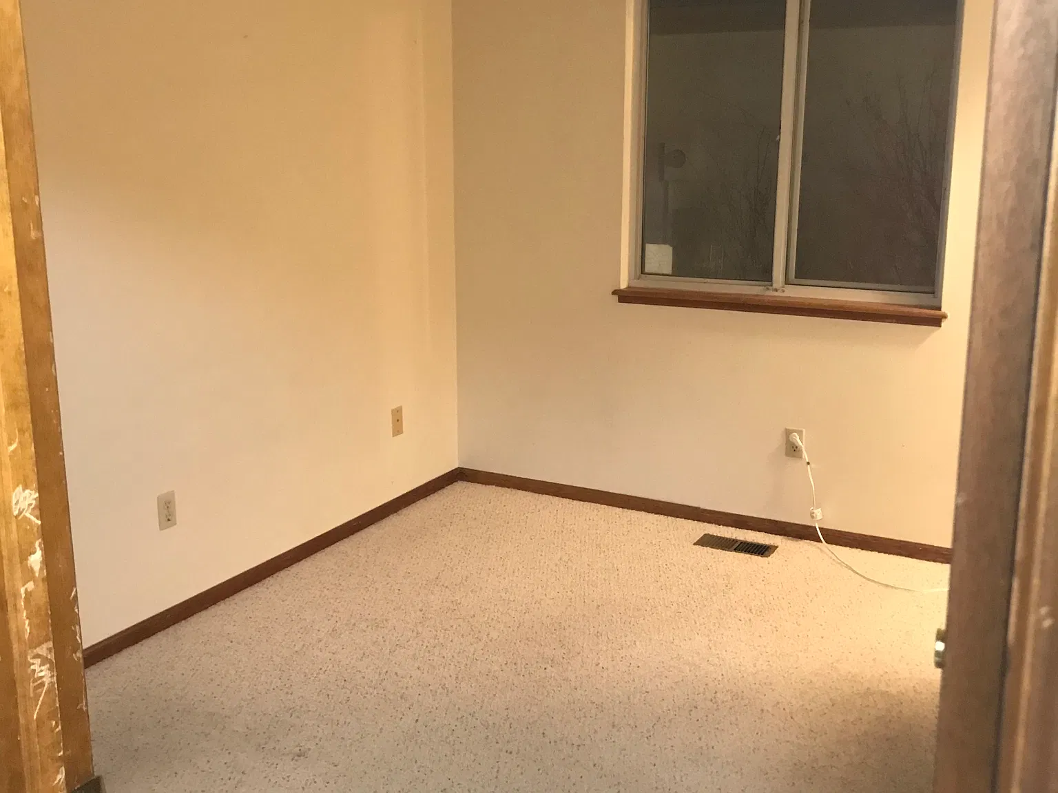3 bed, 1185 sqft, $2,300 — Photo 3