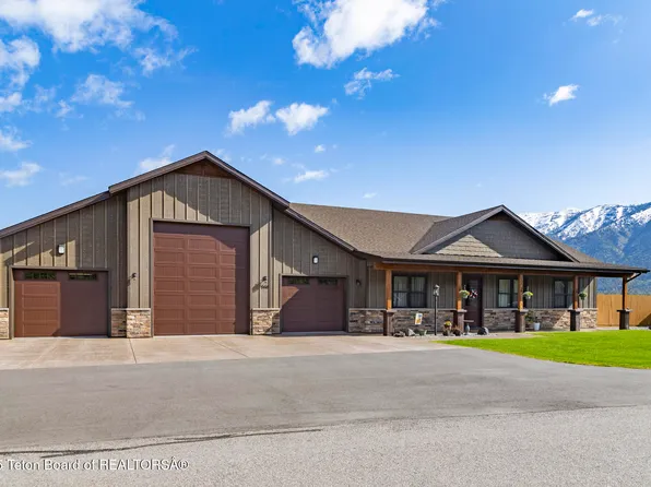 444 Riverview Dr, Etna, WY 83118