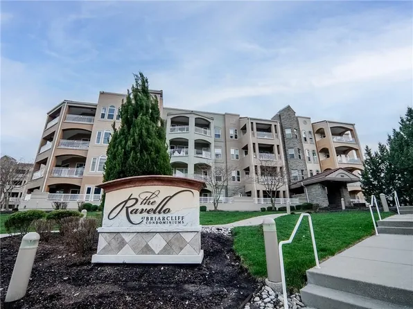 3810 N Mulberry Dr Unit 403, Kansas City, MO 64116