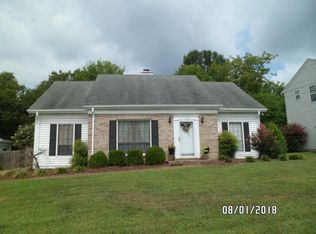 109 Harbortowne Dr, Hendersonville, TN 37075