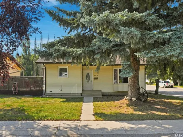163 HEGGIE COURT, Saskatoon, SK S7L 7B4