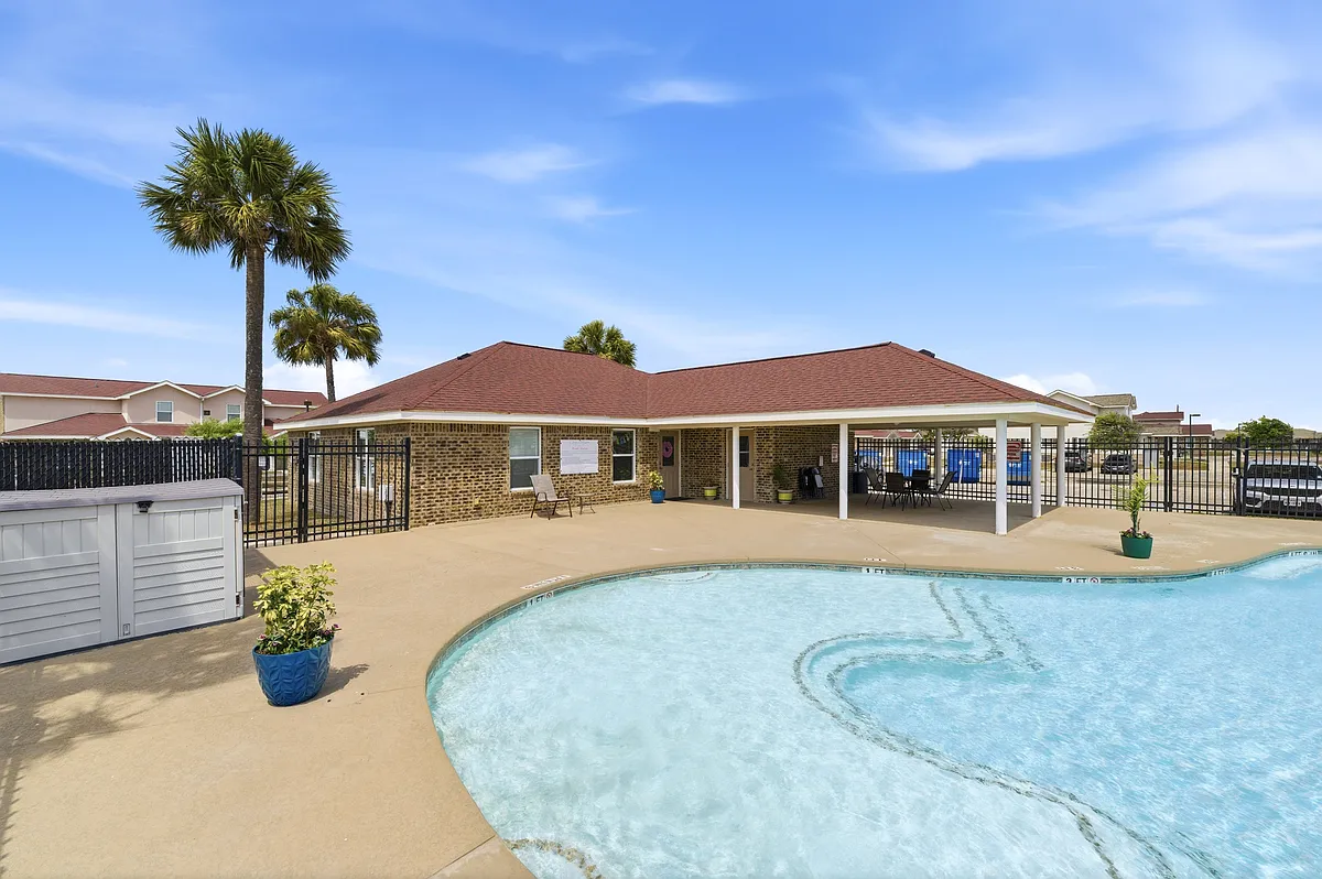 Building Photo - Oak Manor Villas