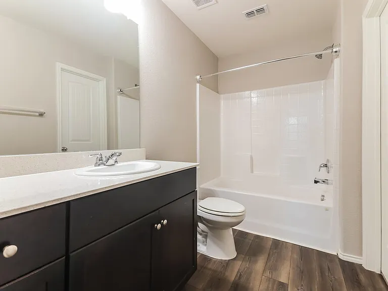 5537 Berea St — Photo 12