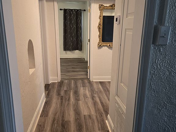 3rd image of 2175 N Broad St
