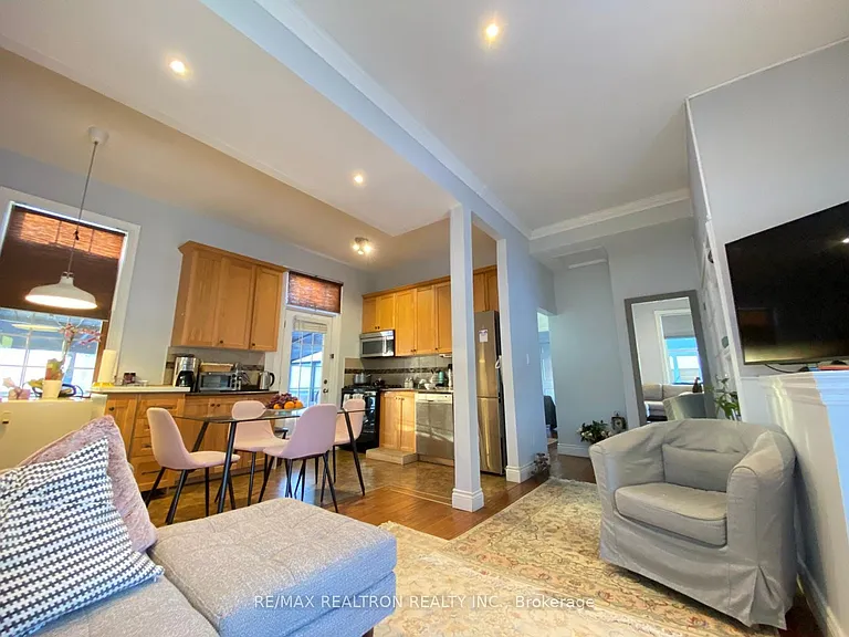 134 Wesley St — Photo 20
