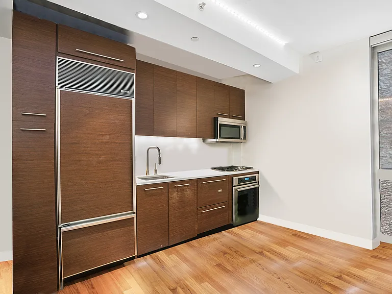 39 E 29th St #6E — Photo 4
