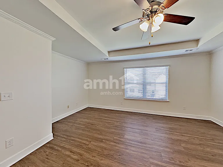 4900 Horatio Ct — Photo 10