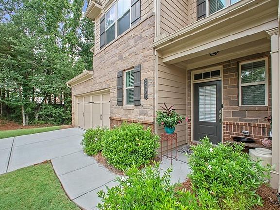 2nd image of 3609 Niles Way