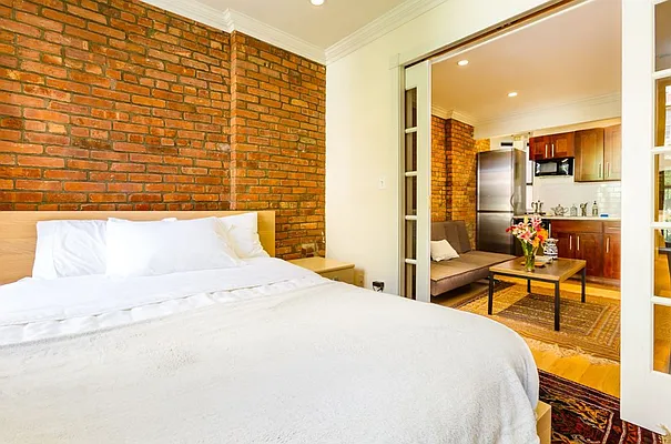 Rented by R New York | media 25