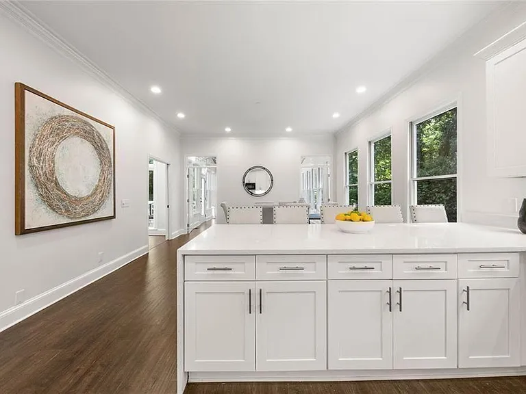 1260 Heards Ferry Rd — Photo 27
