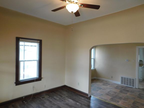 4th image of 506 N Alleghany St