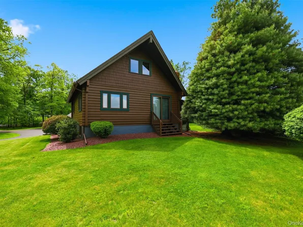2 Linder Drive, New Paltz, NY 12561