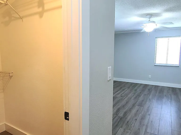 6519 W Newberry Rd #702 — Photo 25