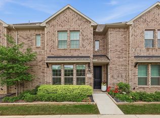 215 Suma Dr, Euless, TX 76040