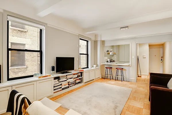 Rented by Compass | media 17