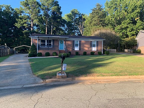2nd image of 801 Greenway Dr