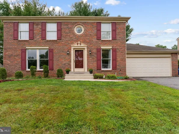 7736 Barnstable Pl, Derwood, MD 20855