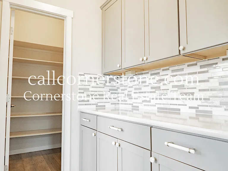 10120 Kentwood Dr — Photo 11
