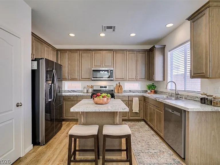 685 Taliput Palm Pl — Photo 25