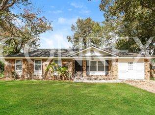 102 Peake Ln, Summerville, SC 29485